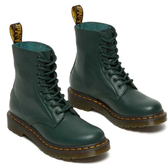 Iconic Dr. Martens Forest Green Leather Boots - Picture 6 of 7